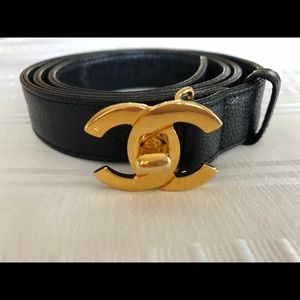 CHANEL Vintage Leather Belt